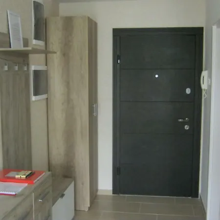 Ildiko Is A Calm Place To Relax アパート *