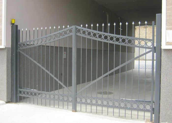 Ildiko Is A Calm Place To Relax * 苏博蒂察