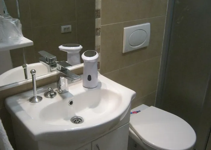 Ildiko Is A Calm Place To Relax سوبوتيتْسا